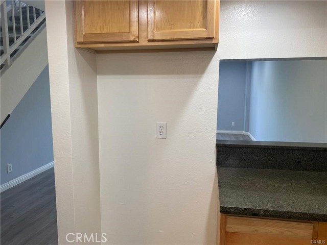 Detail Gallery Image 10 of 25 For 1022 Irving Ave #5,  Glendale,  CA 91201 - 2 Beds | 2/1 Baths