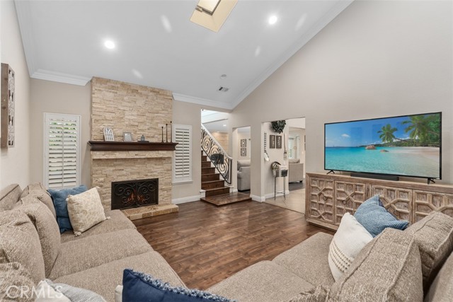 5590 Calle Vista Linda, Yorba Linda CA: https://media.crmls.org/medias/cffaff2e-07be-4bb3-8193-920bf8118783.jpg
