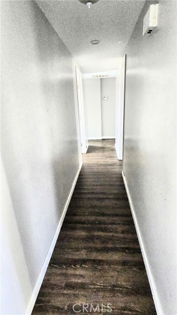 Detail Gallery Image 5 of 14 For 14411 Willow, Hesperia,  CA 92345 - 3 Beds | 2 Baths