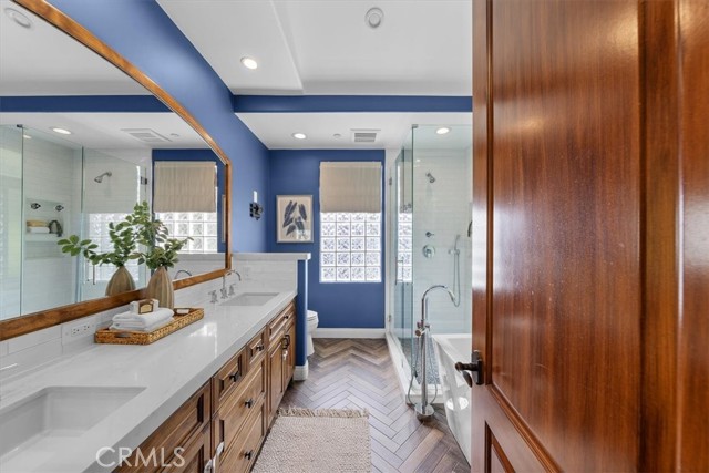 Detail Gallery Image 15 of 25 For 1909 Warfield Ave #B,  Redondo Beach,  CA 90278 - 4 Beds | 2/1 Baths