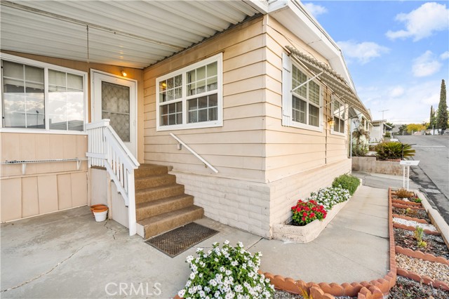 Detail Gallery Image 1 of 33 For 12582 2nd St #5,  Yucaipa,  CA 92399 - 2 Beds | 2 Baths