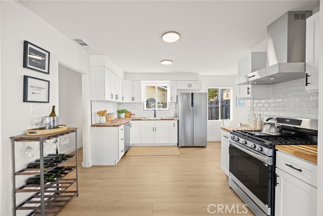 1871 Heidleman Road, Los Angeles CA: https://media.crmls.org/medias/cffbbb5f-cf88-4a00-8e93-c53203fab4ff.jpg