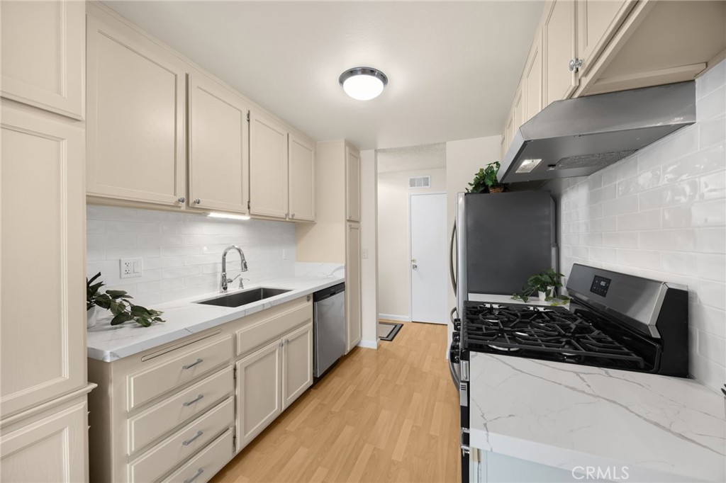 MLS #PW25248840 image #5