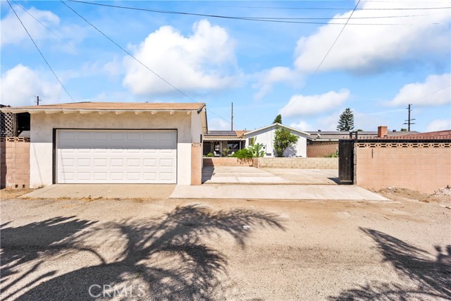 Detail Gallery Image 34 of 44 For 370 E La Verne Ave, Pomona,  CA 91767 - 5 Beds | 2 Baths