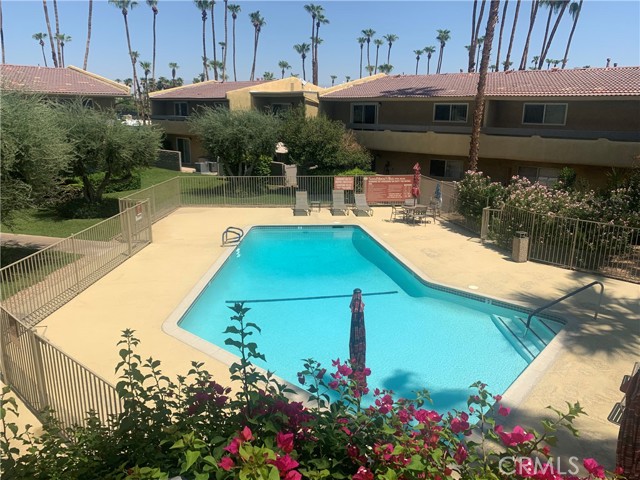 Image 18 for 1900 Palm Canyon DR #4