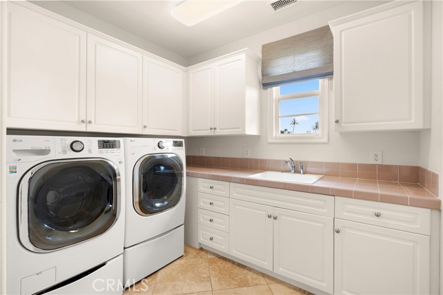 27502 Paseo Boveda, San Juan Capistrano CA: https://media.crmls.org/medias/cffe457a-3ec0-4b31-b1c6-36470cd070a9.jpg