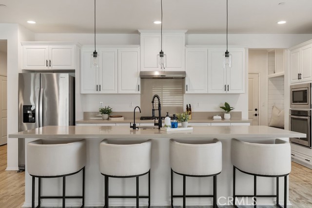 Detail Gallery Image 5 of 34 For 11661 Forsythia, Jurupa Valley,  CA 91752 - 4 Beds | 2/1 Baths