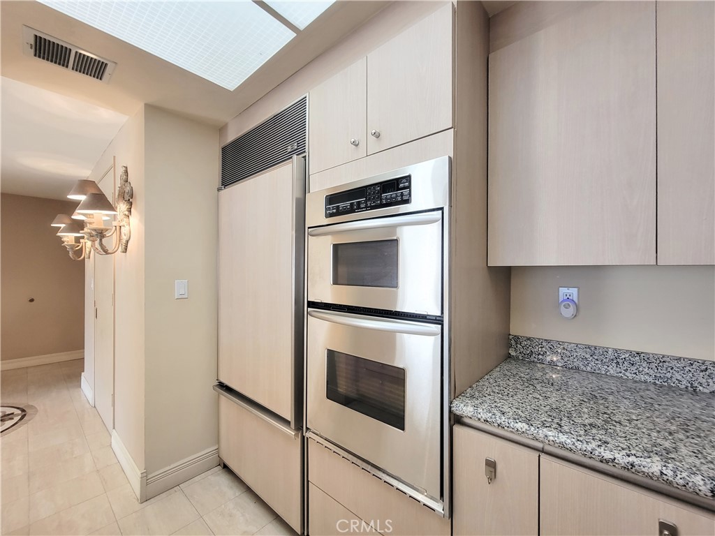 MLS #PW25280473 image #11