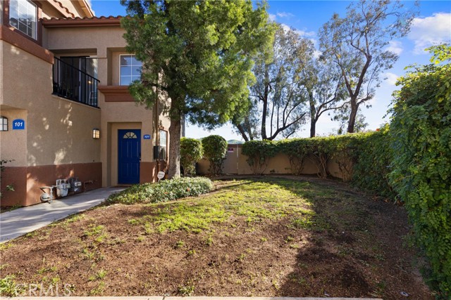 Detail Gallery Image 3 of 25 For 2900 via Milano #101,  Corona,  CA 92879 - 2 Beds | 2 Baths