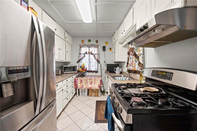 Detail Gallery Image 9 of 41 For 818 W 65th, Los Angeles,  CA 90044 - – Beds | – Baths