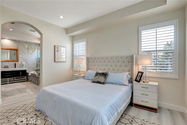 Detail Gallery Image 26 of 59 For 19002 Delaware St, Huntington Beach,  CA 92648 - 6 Beds | 5/1 Baths