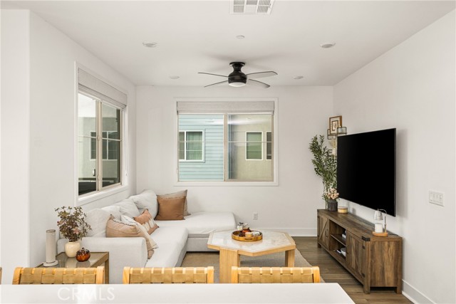 Detail Gallery Image 7 of 51 For 1613 Jade Road, Mission Viejo,  CA 92694 - 3 Beds | 3 Baths