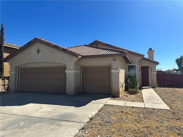 Detail Gallery Image 1 of 25 For 11557 Danielle Dr, Adelanto,  CA 92301 - 3 Beds | 2 Baths