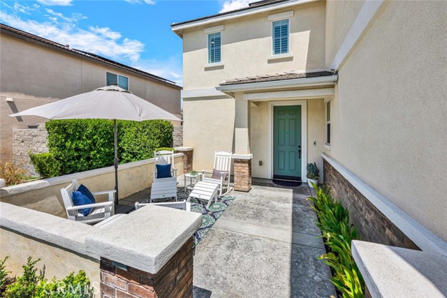 Detail Gallery Image 3 of 46 For 11599 Petunia Ct, Jurupa Valley,  CA 91752 - 5 Beds | 3 Baths