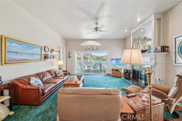 29368 Big Range Road, Canyon Lake CA: https://media.crmls.org/medias/d0069631-3846-4163-ade4-9082018dd31d.jpg