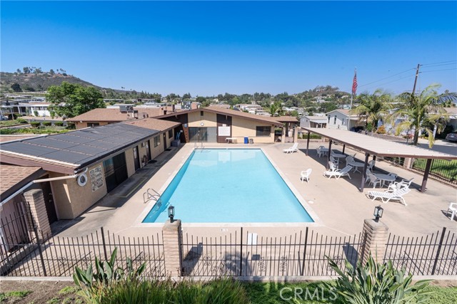 1195 La Moree Road, San Marcos CA: https://media.crmls.org/medias/d006f2a6-7642-4286-8a58-875a5ea98421.jpg