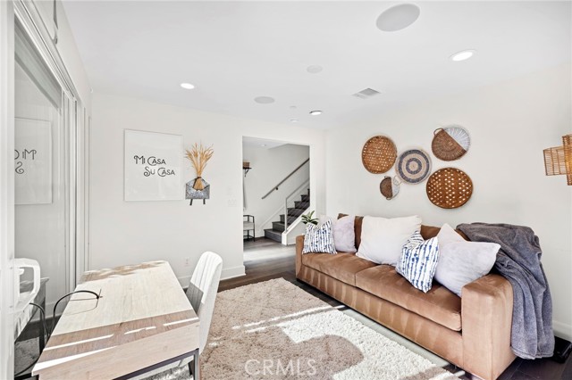 Detail Gallery Image 8 of 43 For 5512 Seashore, Newport Beach,  CA 92663 - 3 Beds | 3 Baths