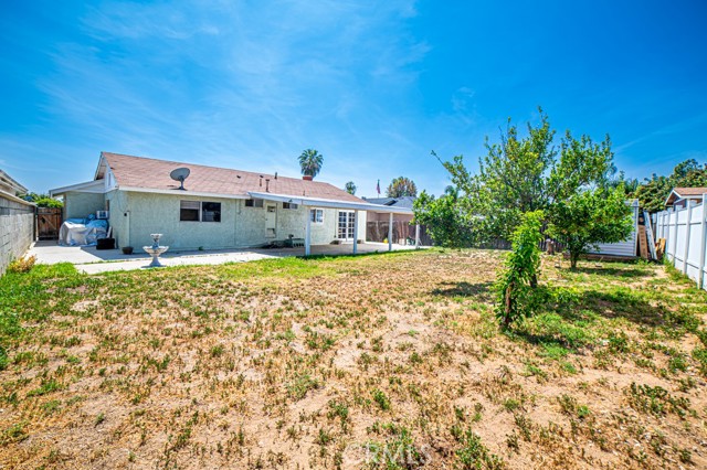 Detail Gallery Image 15 of 18 For 25176 Silent Creek Rd, Moreno Valley,  CA 92553 - 3 Beds | 2 Baths