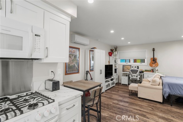 Detail Gallery Image 22 of 56 For 27 66th Pl, Long Beach,  CA 90803 - – Beds | – Baths