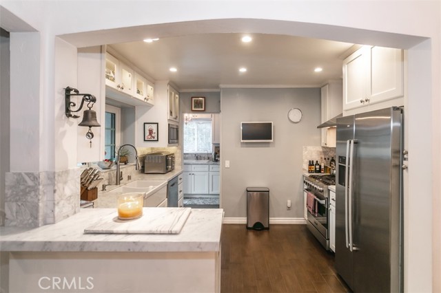 Detail Gallery Image 15 of 41 For 4245 Riverton Ave, Studio City,  CA 91602 - 2 Beds | 3 Baths