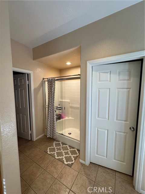 Detail Gallery Image 14 of 20 For 12203 Appian Dr, Rancho Cucamonga,  CA 91739 - 5 Beds | 2/1 Baths