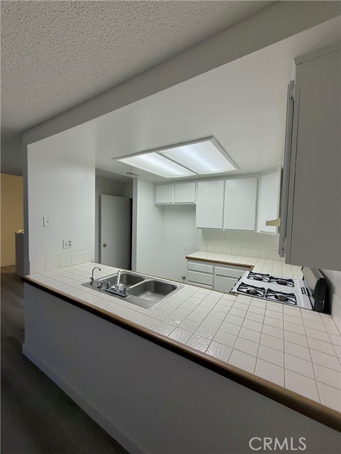 Detail Gallery Image 7 of 27 For 13502 Francisquito #C,  Baldwin Park,  CA 91706 - 2 Beds | 3 Baths