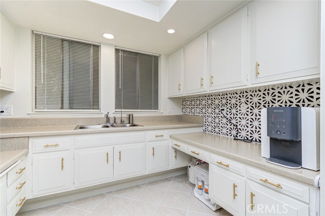 Detail Gallery Image 14 of 34 For 164 Avenida Majorca #Q, Laguna Woods,  CA 92637 - 2 Beds | 2 Baths