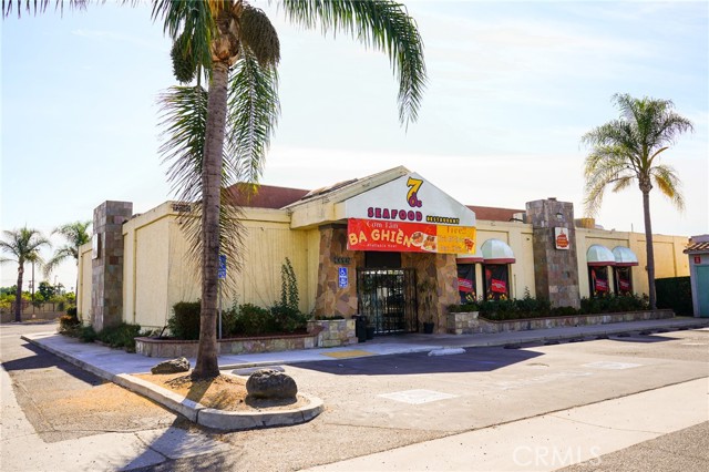 12342 Brookhurst St, Garden Grove CA: https://media.crmls.org/medias/d00c046f-9e78-4294-a230-25079574a87a.jpg