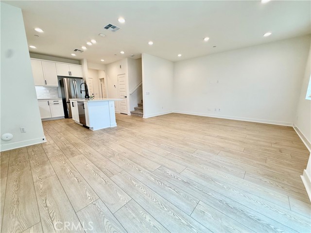 Detail Gallery Image 6 of 31 For 4253 S Sage Paseo, Ontario,  CA 91761 - 3 Beds | 3/1 Baths