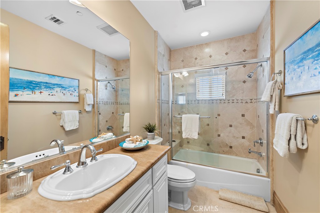 MLS #OC26159628 image #38