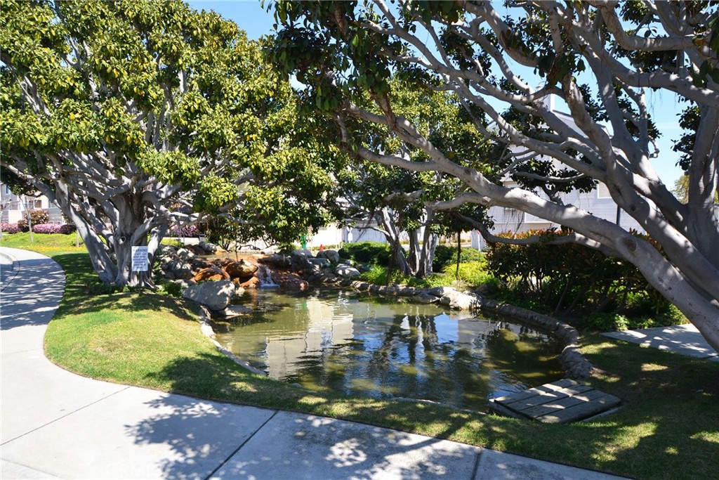 https://media.crmls.org/medias/d00d0854-99d0-40e0-9423-57e6a2d91c56.jpg?preset=X-Large