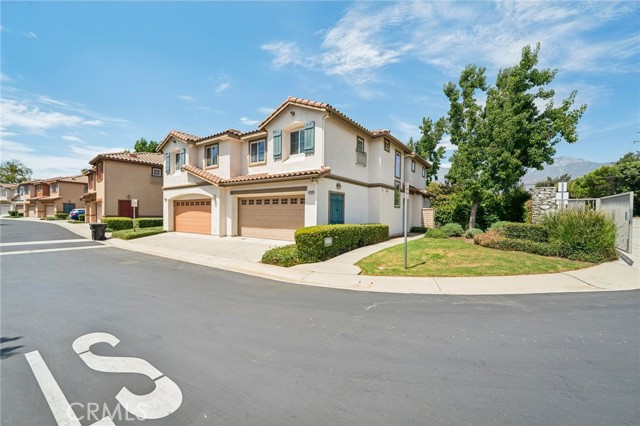 Detail Gallery Image 3 of 53 For 9758 Alton Dr, Rancho Cucamonga,  CA 91730 - 3 Beds | 2/1 Baths