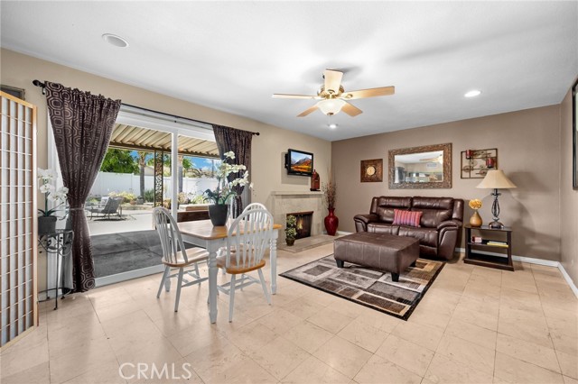 910 Huggins Avenue, Placentia CA: https://media.crmls.org/medias/d00edcab-4104-4424-b6fa-18aa5aa552df.jpg