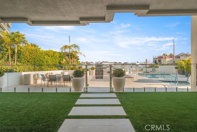 601 Lido Park Drive, Newport Beach CA: https://media.crmls.org/medias/d00f993c-c5f3-4d77-a98d-476064d5b4bb.jpg