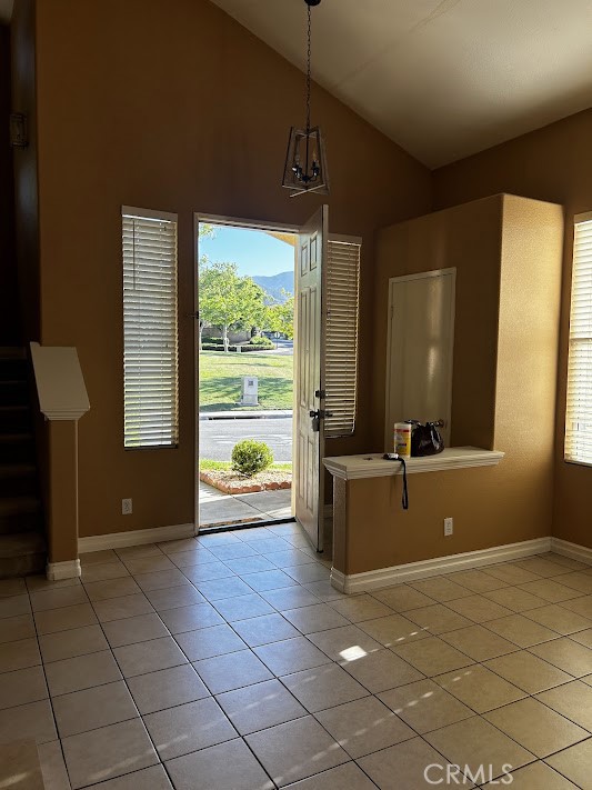 Detail Gallery Image 5 of 11 For 1009 Sunbeam Ln, Corona,  CA 92881 - 3 Beds | 2/1 Baths