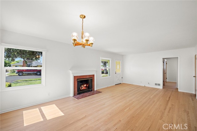 509 E Camile Street, Santa Ana CA: https://media.crmls.org/medias/d010729a-82bf-491d-8b05-877769e54bef.jpg