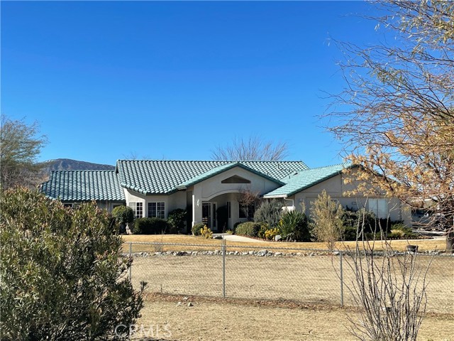 Detail Gallery Image 1 of 22 For 11772 Mountain Rd #U1-2,  Pinon Hills,  CA 92372 - 5 Beds | 2 Baths