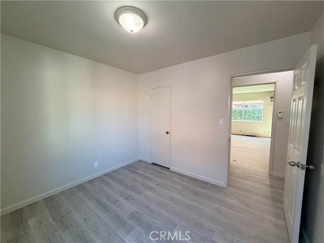 Detail Gallery Image 2 of 15 For 15247 Acre St #C,  North Hills,  CA 91343 - 2 Beds | 1 Baths