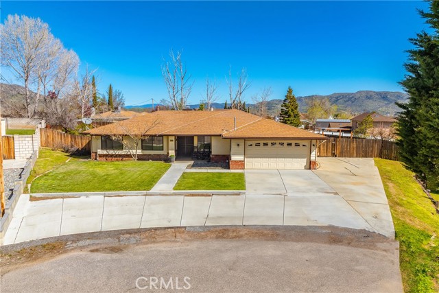 Detail Gallery Image 1 of 45 For 21766 Fox Ct, Tehachapi,  CA 93561 - 3 Beds | 2 Baths