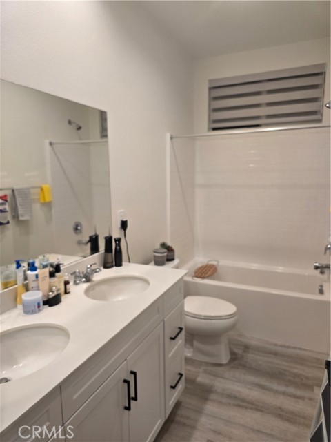 Detail Gallery Image 11 of 21 For 10901 Montauk, Stanton,  CA 90680 - 4 Beds | 3/1 Baths