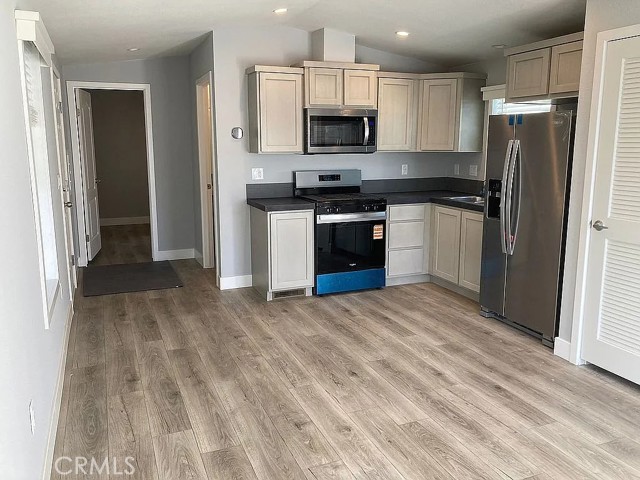 Detail Gallery Image 5 of 12 For 7368 Hollister Ave #56,  Goleta,  CA 93117 - 1 Beds | 1 Baths