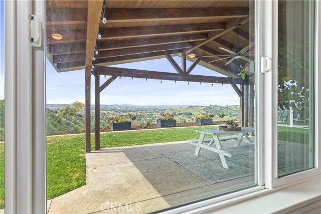Detail Gallery Image 26 of 66 For 5530 El Pharo, Paso Robles,  CA 93446 - 5 Beds | 2/1 Baths