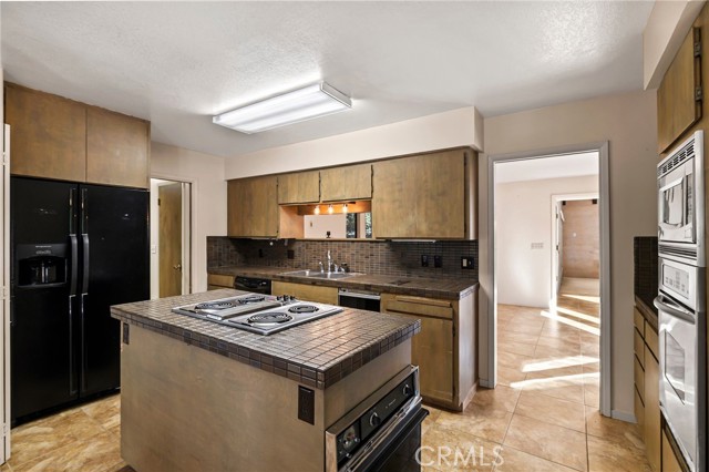 6357 County Road 48, Willows CA: https://media.crmls.org/medias/d0158868-94ea-493b-8cce-ab870f716c85.jpg