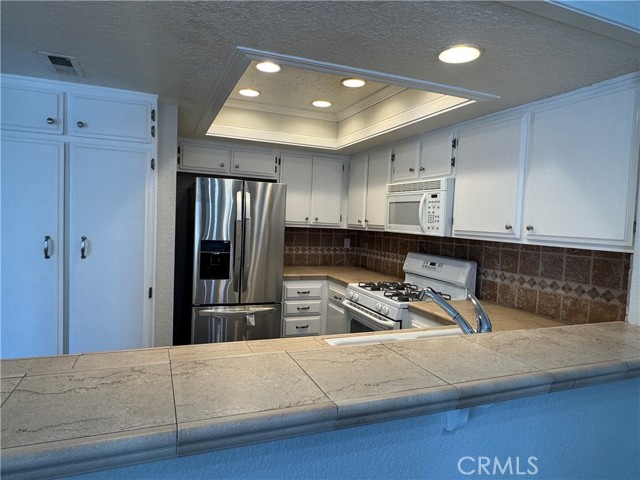 Detail Gallery Image 1 of 21 For 25621 Mont Pointe 7a,  Lake Forest,  CA 92630 - 2 Beds | 1/1 Baths