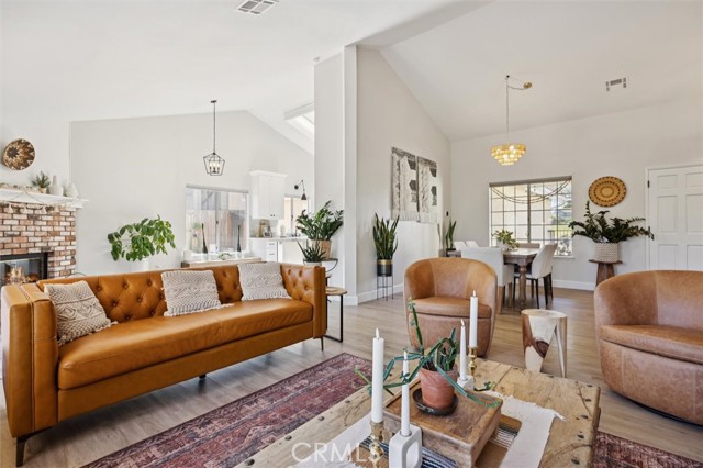 215 Meadowlark Road, Paso Robles CA: https://media.crmls.org/medias/d01611e3-9354-489d-87e9-113509598cbc.jpg
