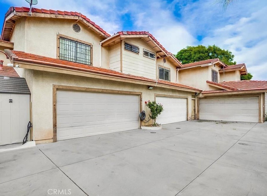 1384 s san antonio ave B, Pomona, CA 91766