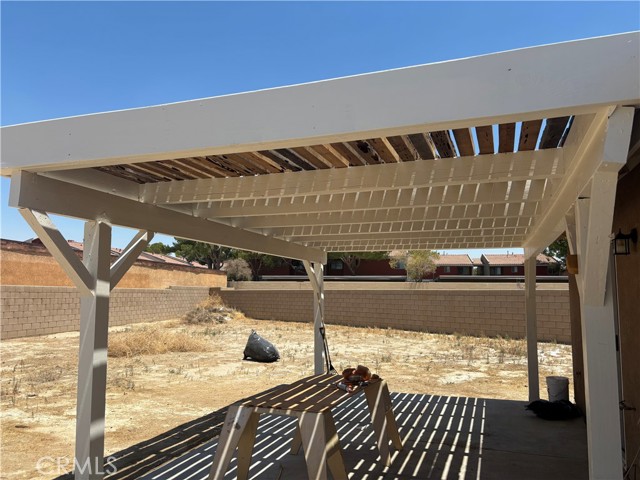 Detail Gallery Image 6 of 6 For 555 Koufax Dr, Lancaster,  CA 93535 - 3 Beds | 2 Baths