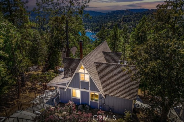 Detail Gallery Image 3 of 74 For 27737 Alpen Dr, Lake Arrowhead,  CA 92352 - 4 Beds | 3/1 Baths