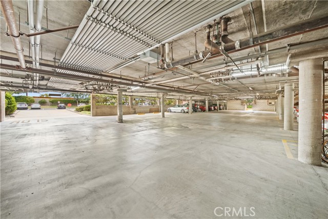 Image 15 of 17 For 13601 Del Monte Drive 75