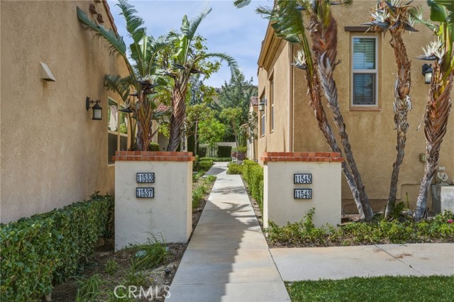 Detail Gallery Image 4 of 35 For 11537 Amalfi, Porter Ranch,  CA 91326 - 2 Beds | 3 Baths